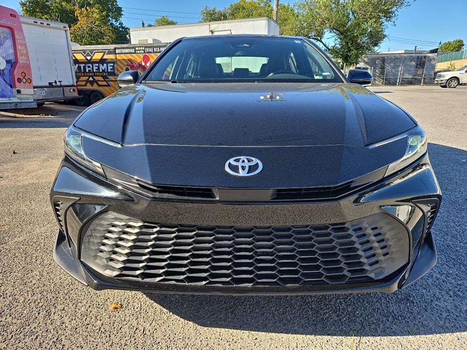 2025 Toyota Camry SE FWD