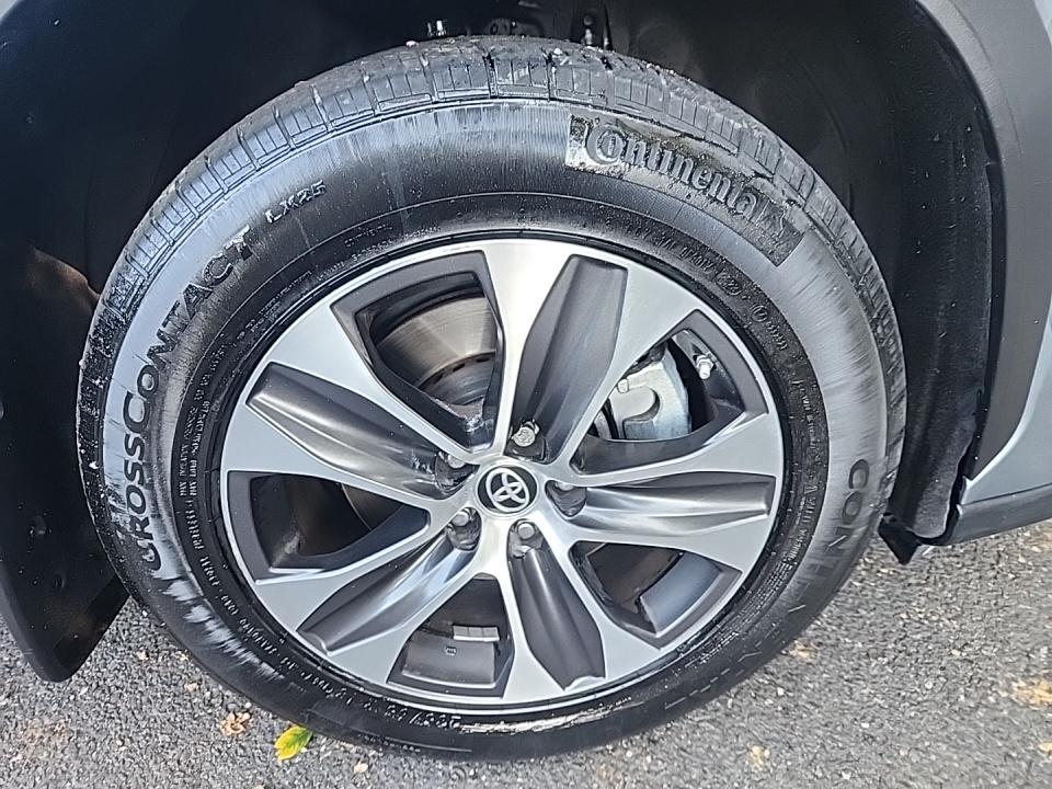 2021 Toyota Highlander XLE AWD