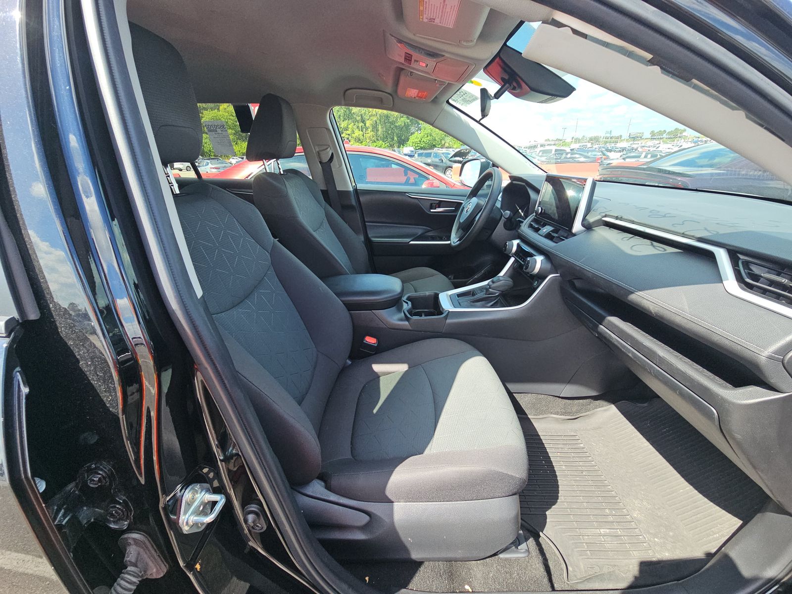 2023 Toyota RAV4 XLE FWD