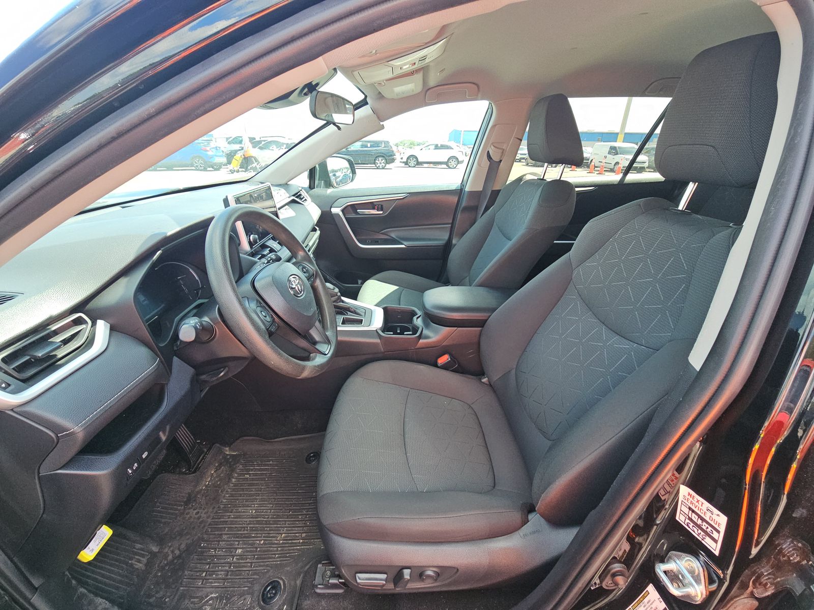 2023 Toyota RAV4 XLE FWD