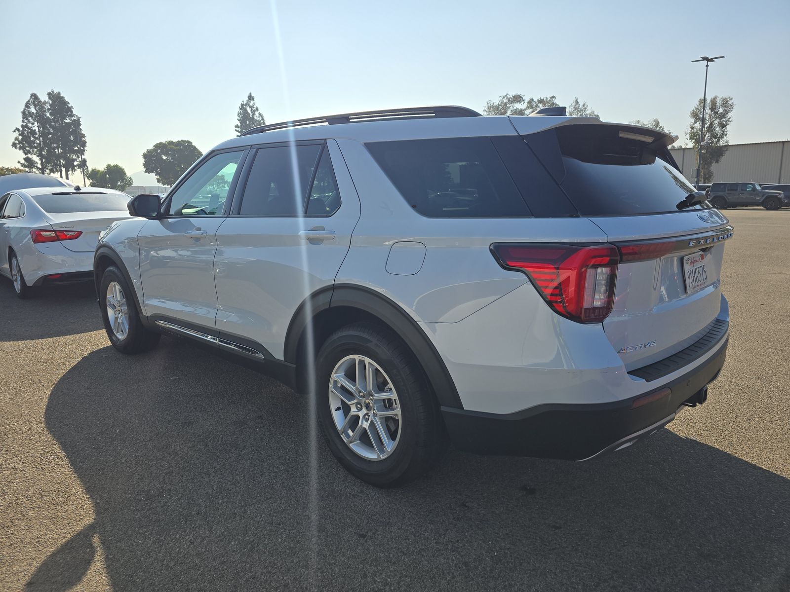 2025 Ford Explorer Active RWD