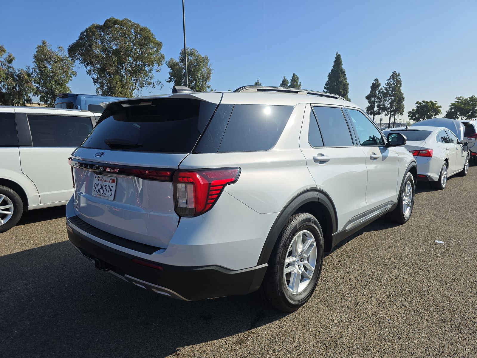 2025 Ford Explorer Active RWD