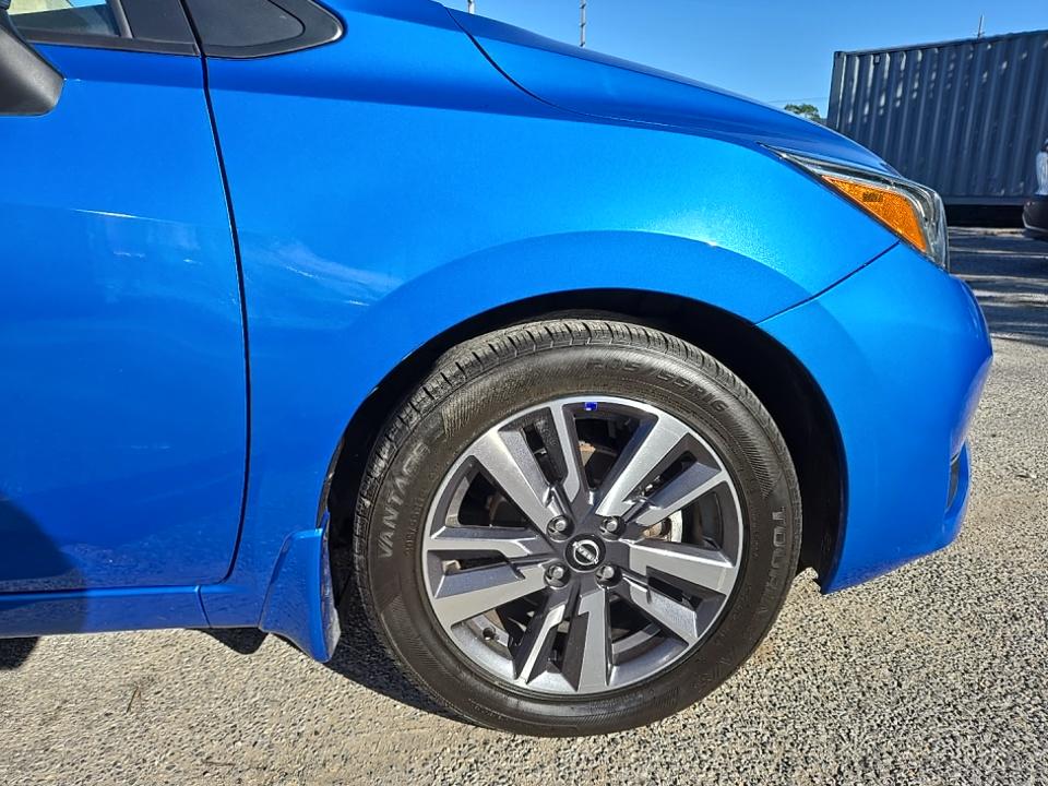 NISSAN VERSA - 10