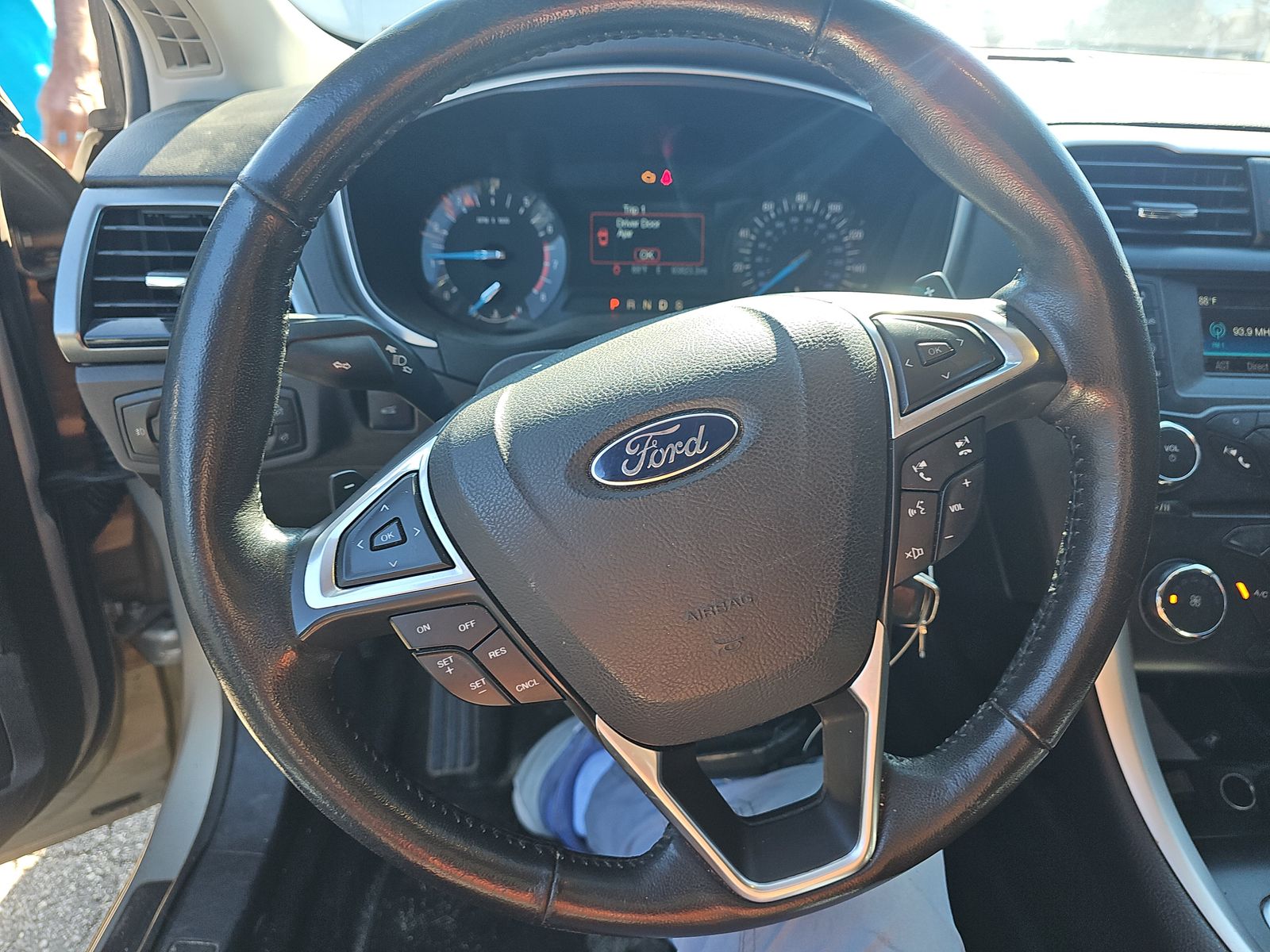 2015 Ford Fusion SE FWD