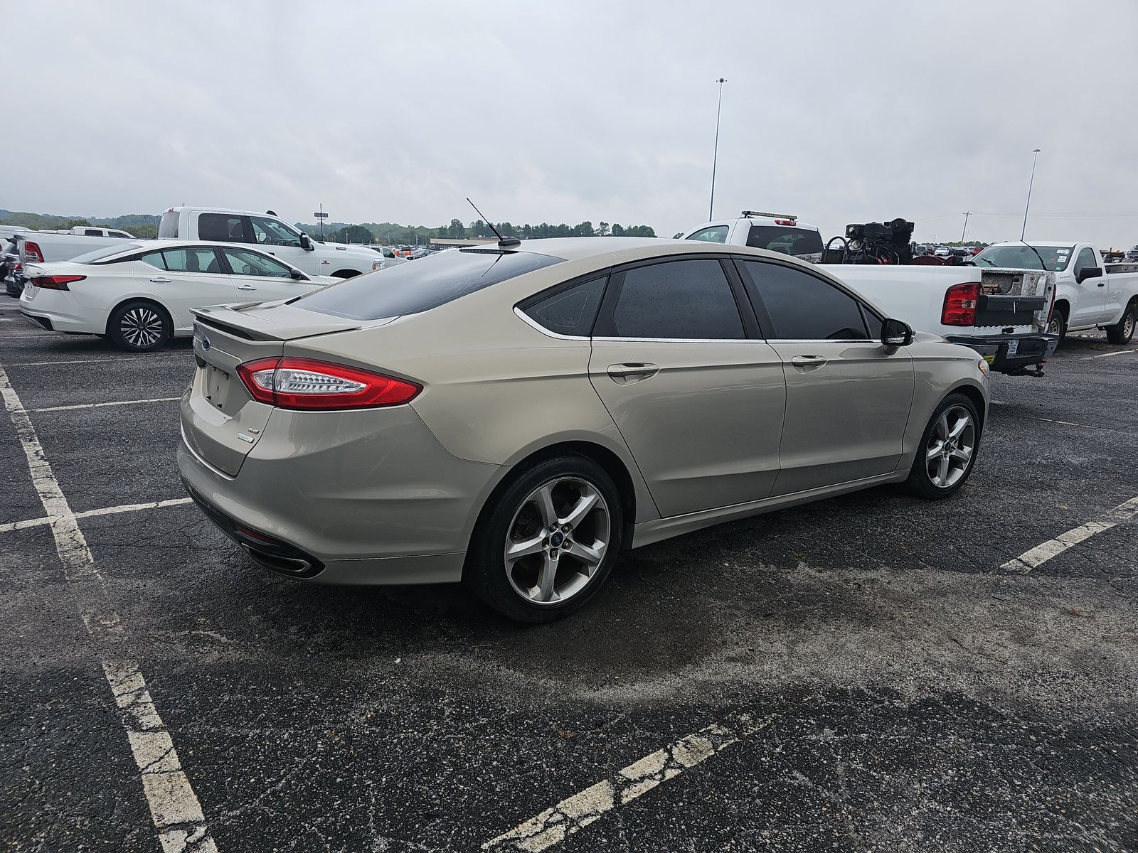 2015 Ford Fusion SE FWD