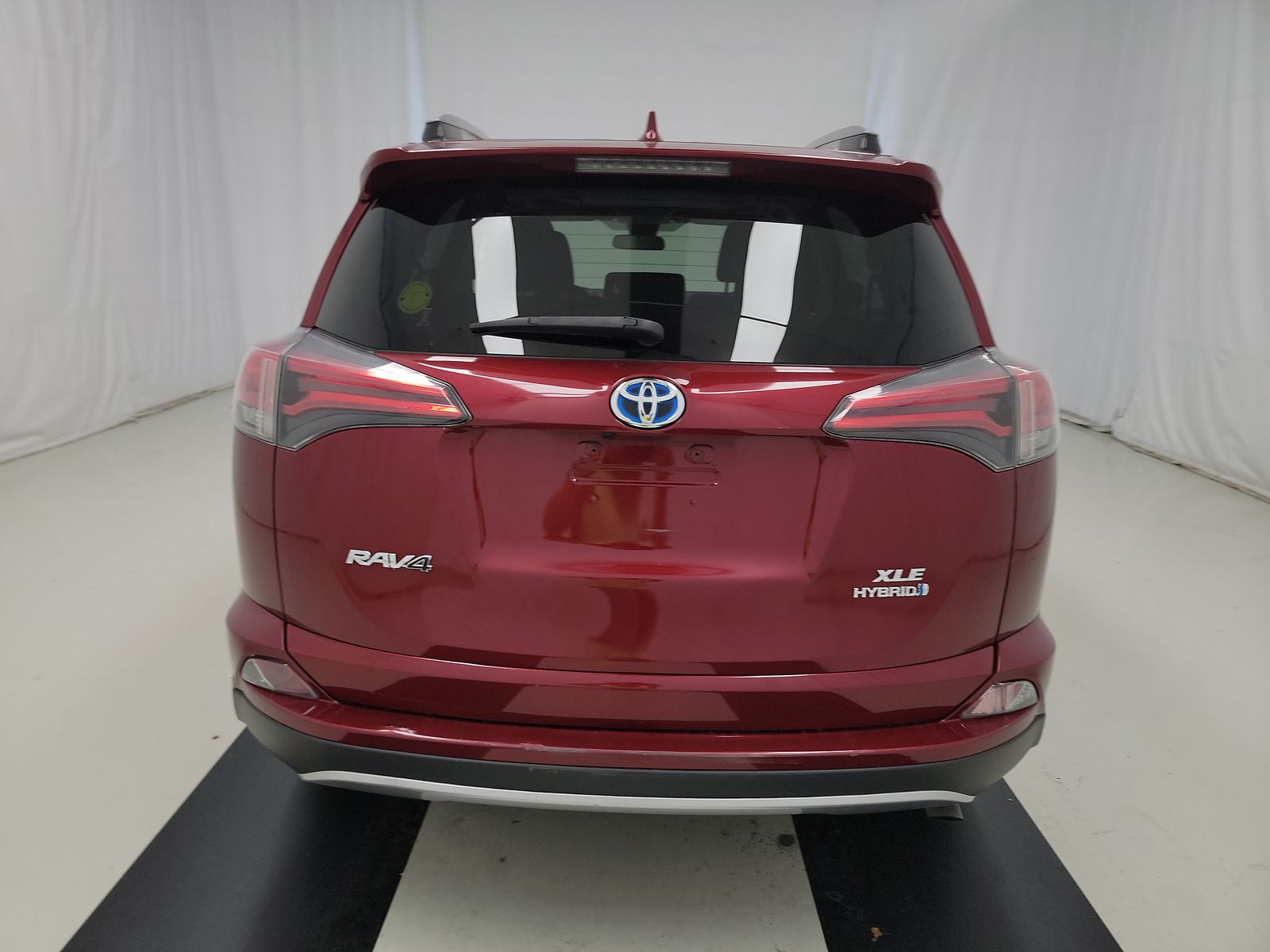 2018 Toyota RAV4 Hybrid XLE AWD