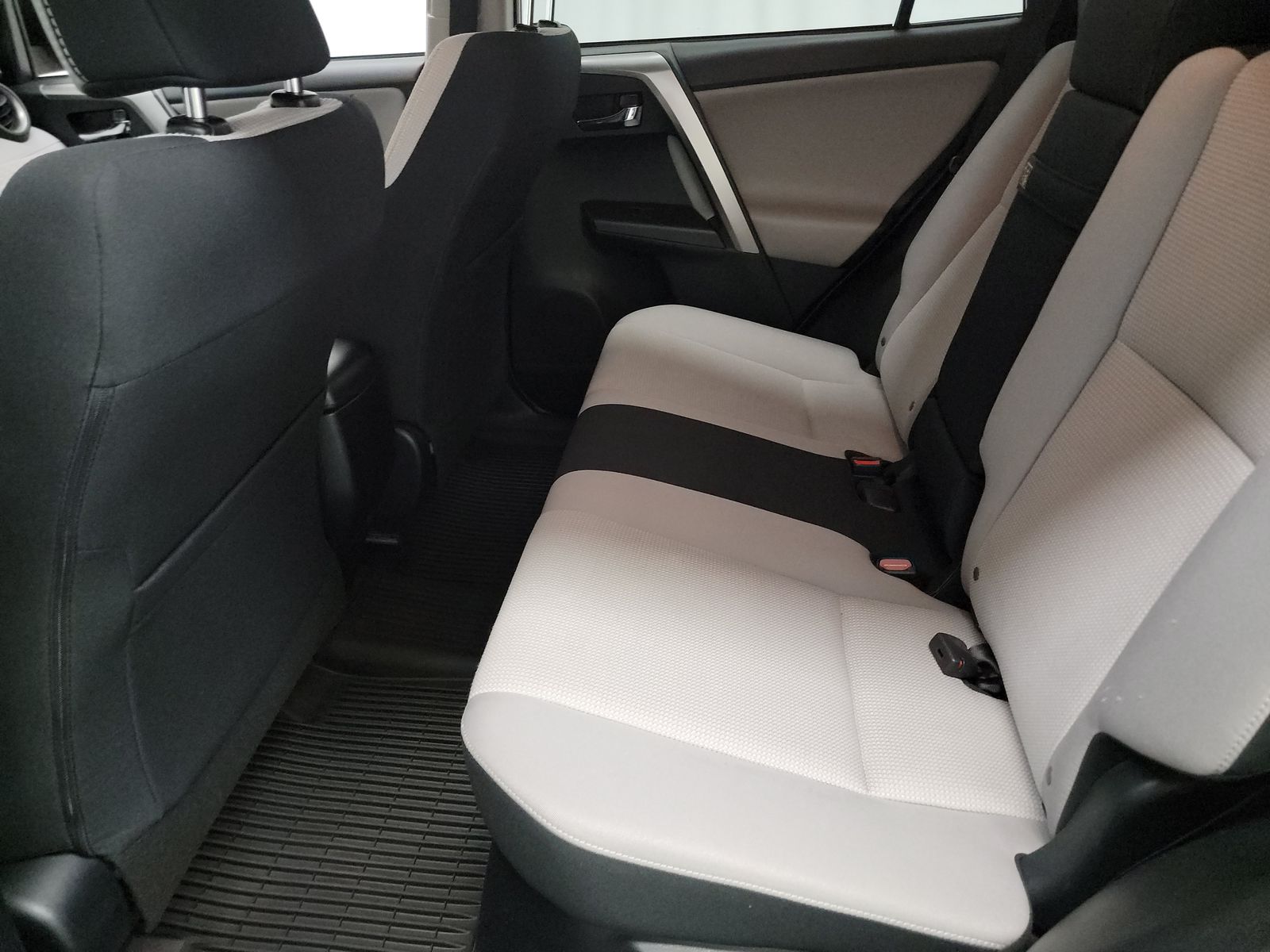 2018 Toyota RAV4 Hybrid XLE AWD