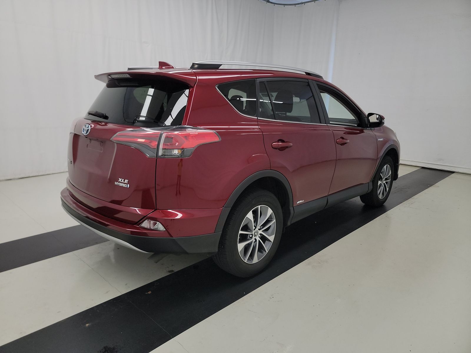 2018 Toyota RAV4 Hybrid XLE AWD