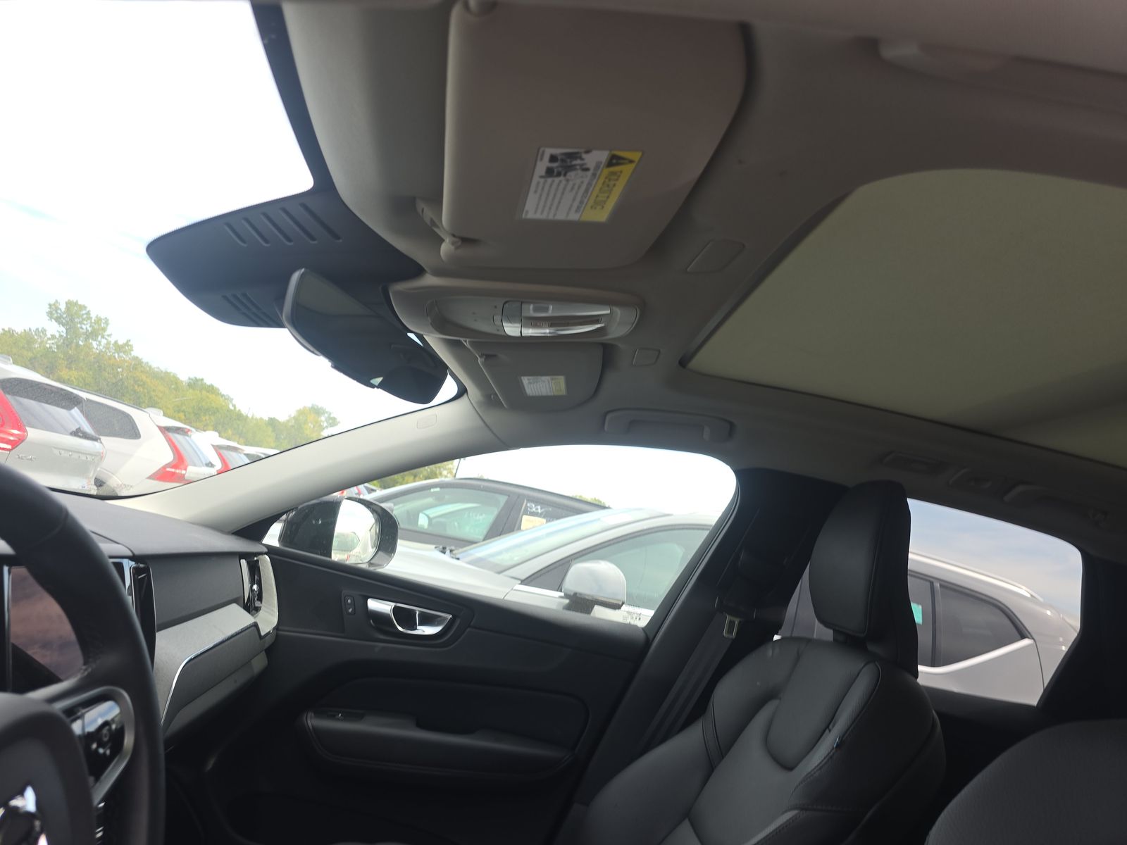 2025 Volvo XC60 B5 Plus AWD