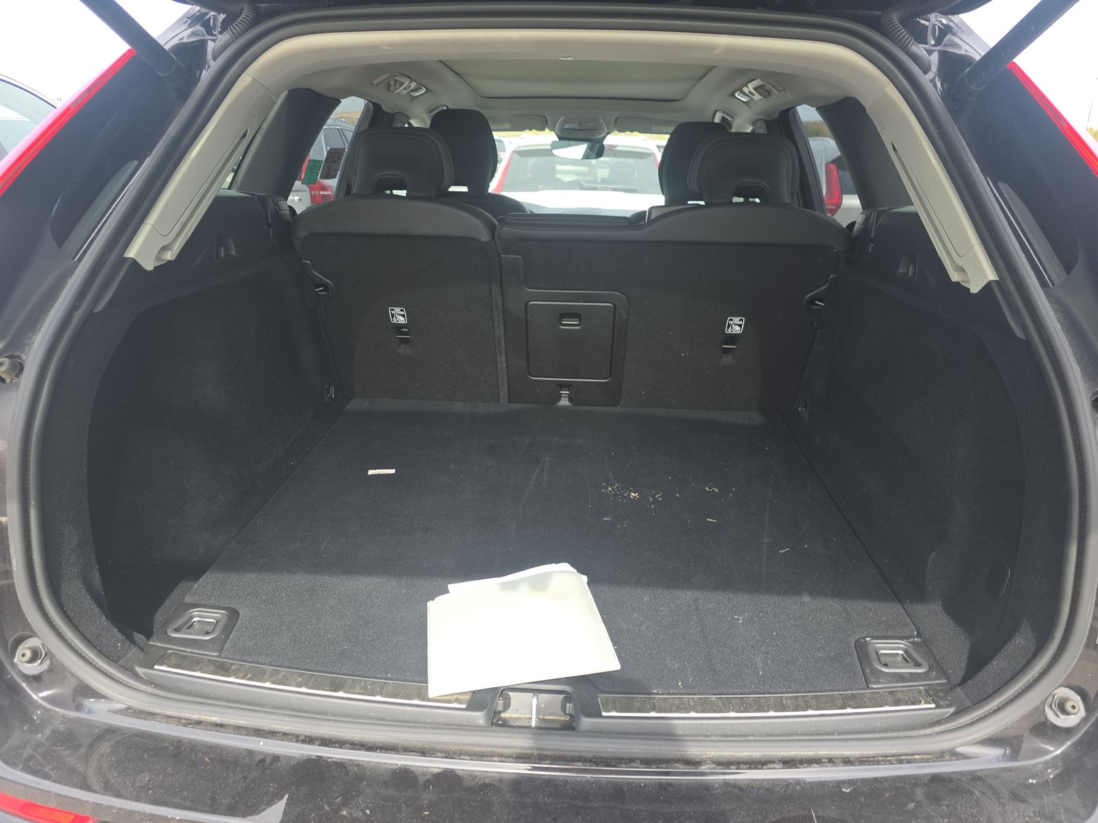 2025 Volvo XC60 B5 Plus AWD