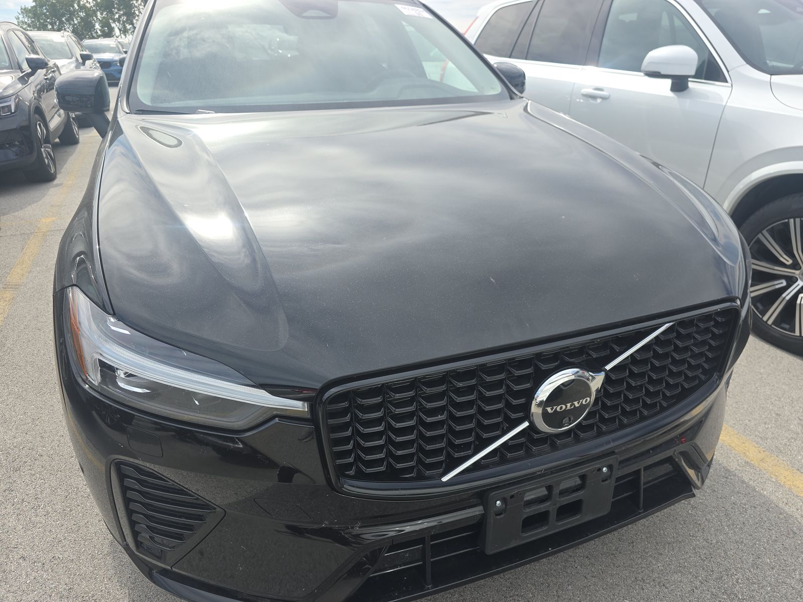 2025 Volvo XC60 B5 Plus AWD