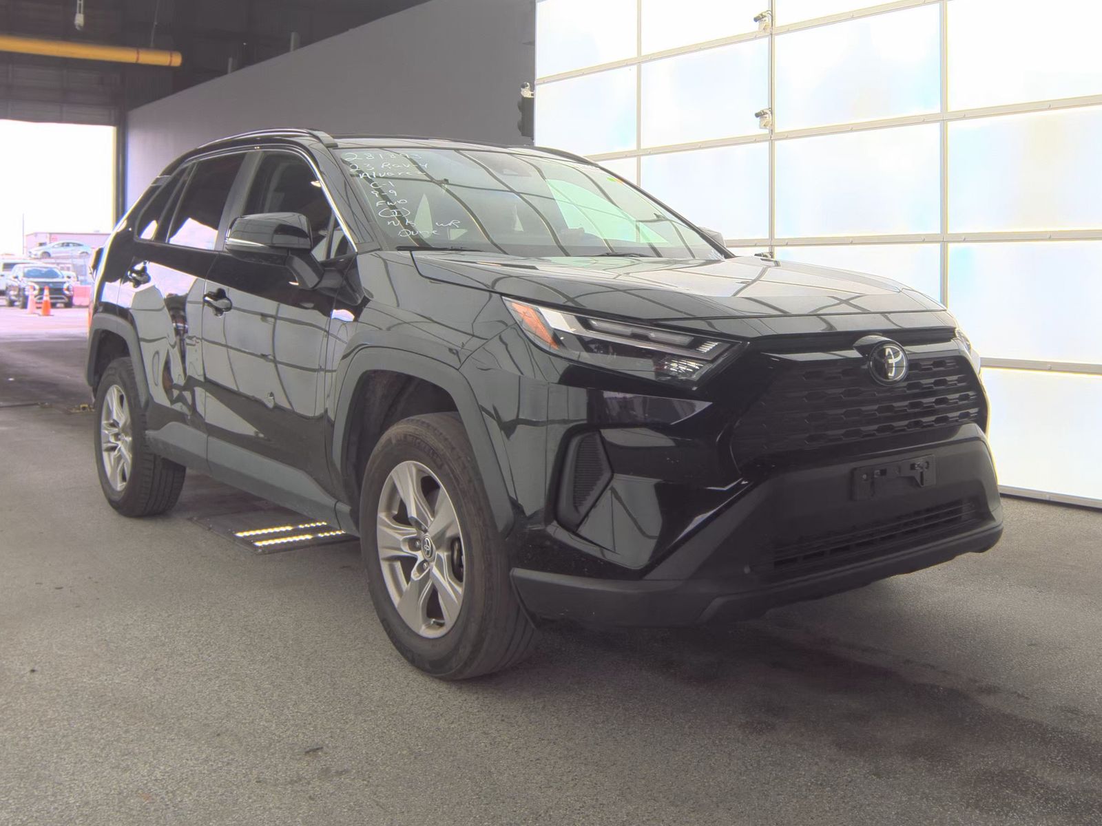2023 Toyota RAV4 XLE FWD