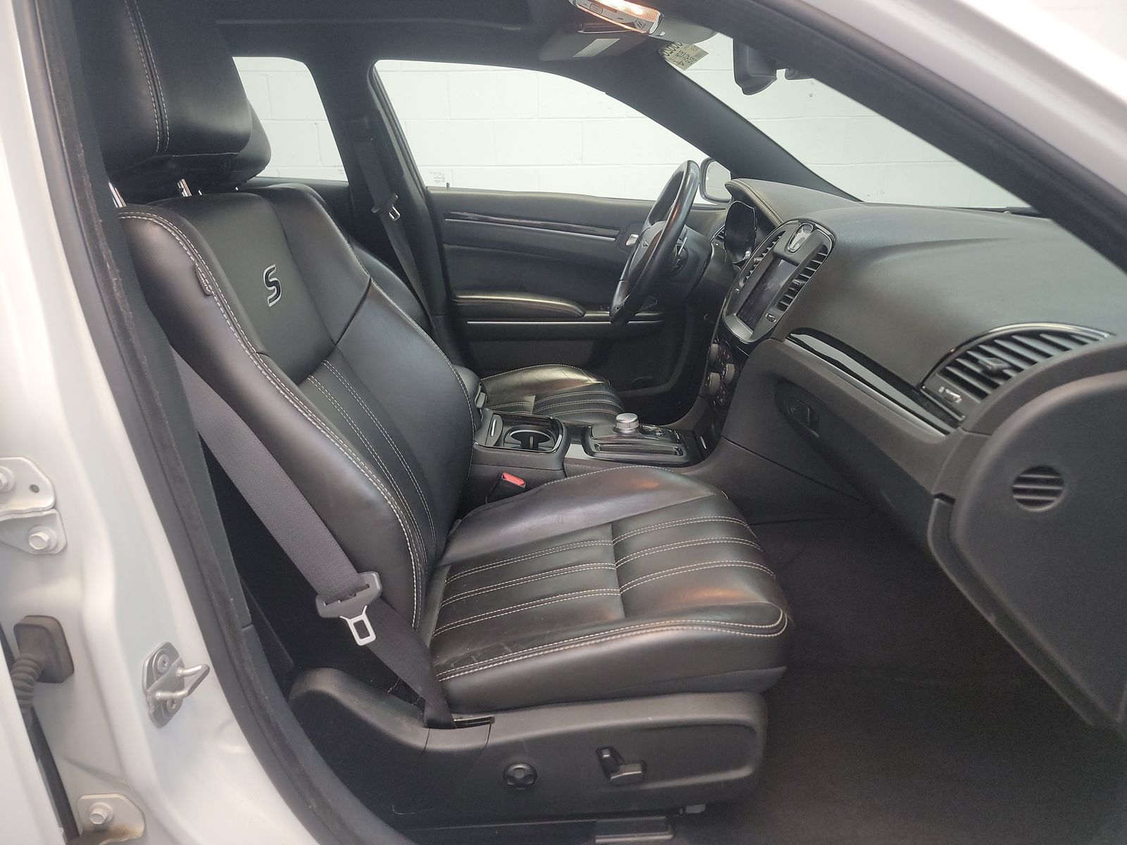 2018 Chrysler 300 S RWD