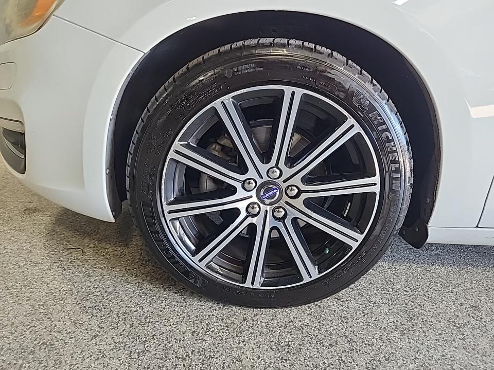 2017 Volvo S60 T5 Inscription Platinum FWD