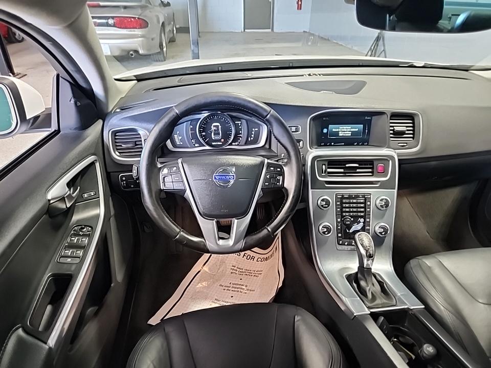 2017 Volvo S60 T5 Inscription Platinum FWD