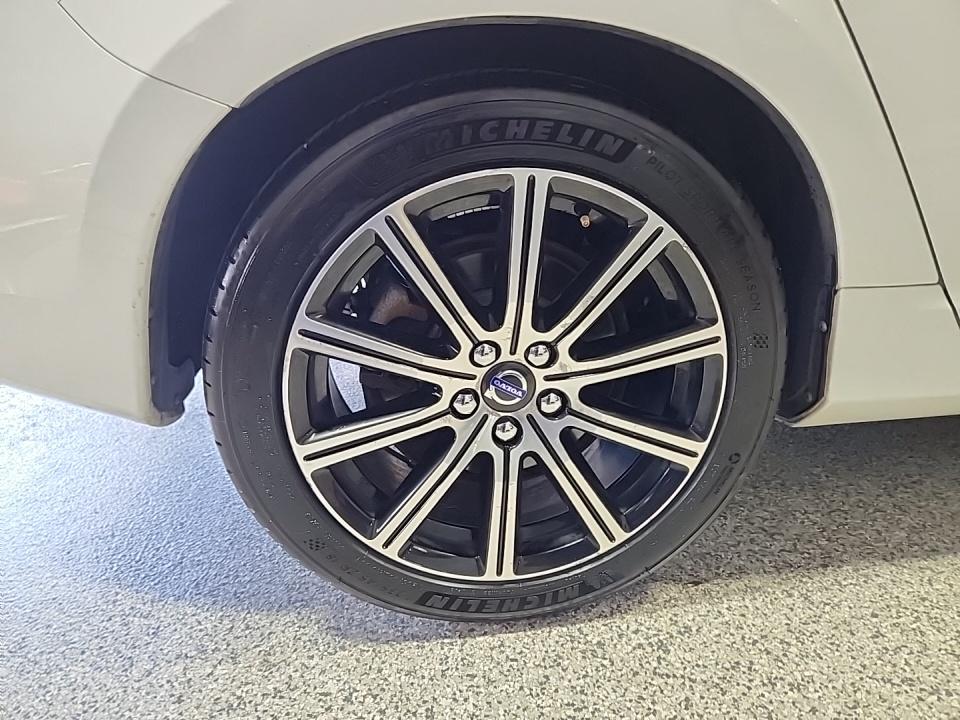 2017 Volvo S60 T5 Inscription Platinum FWD