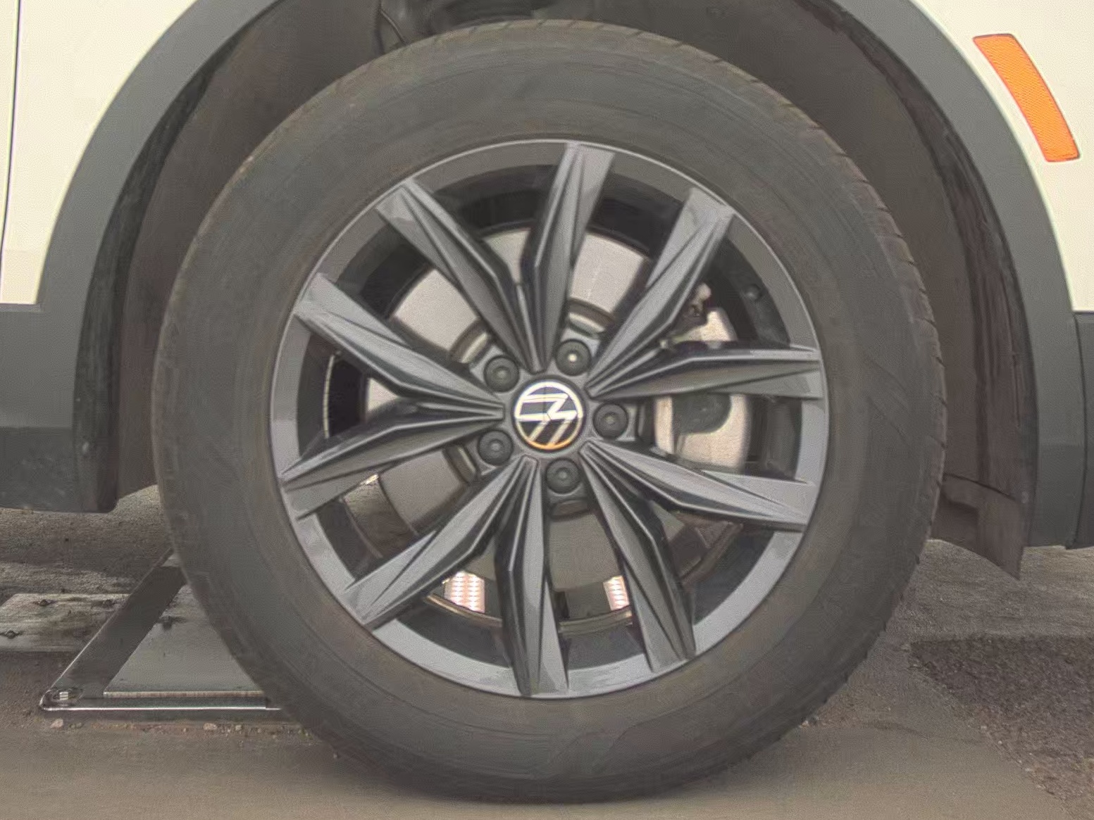 2022 Volkswagen Tiguan 2.0T SE AWD