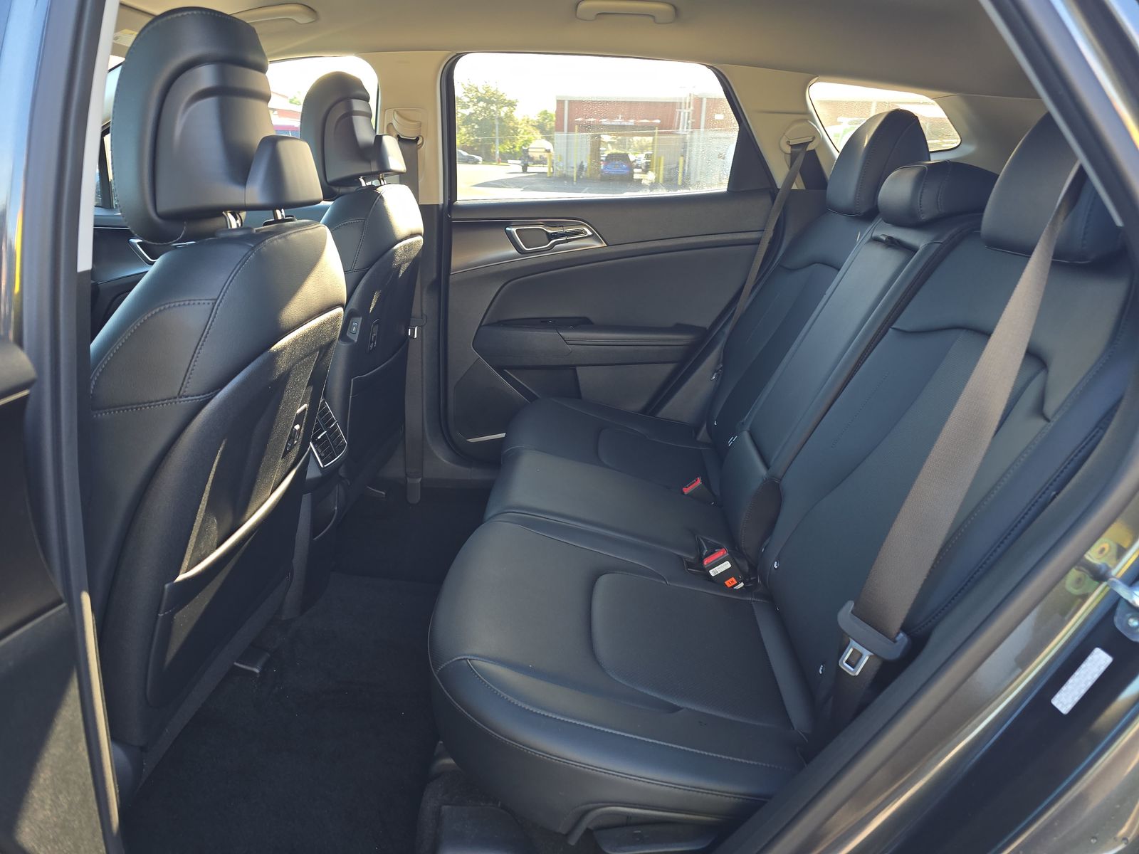 2024 Kia Sportage EX FWD