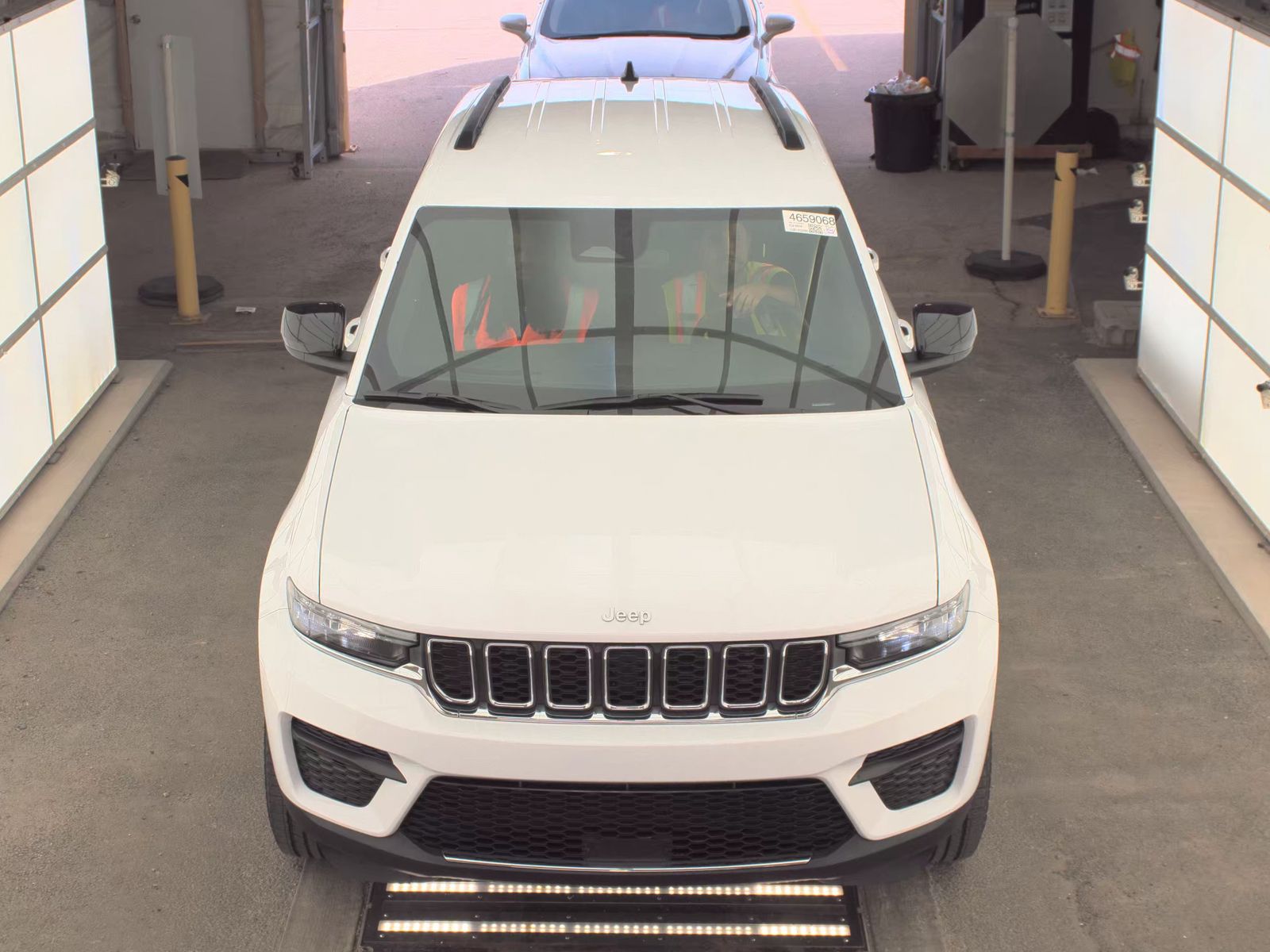 2024 Jeep Grand Cherokee Laredo AWD