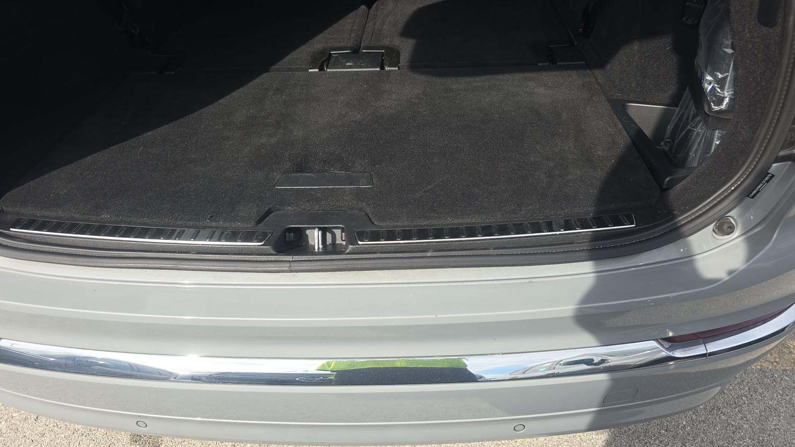 2025 Volvo XC90 B6 Plus AWD