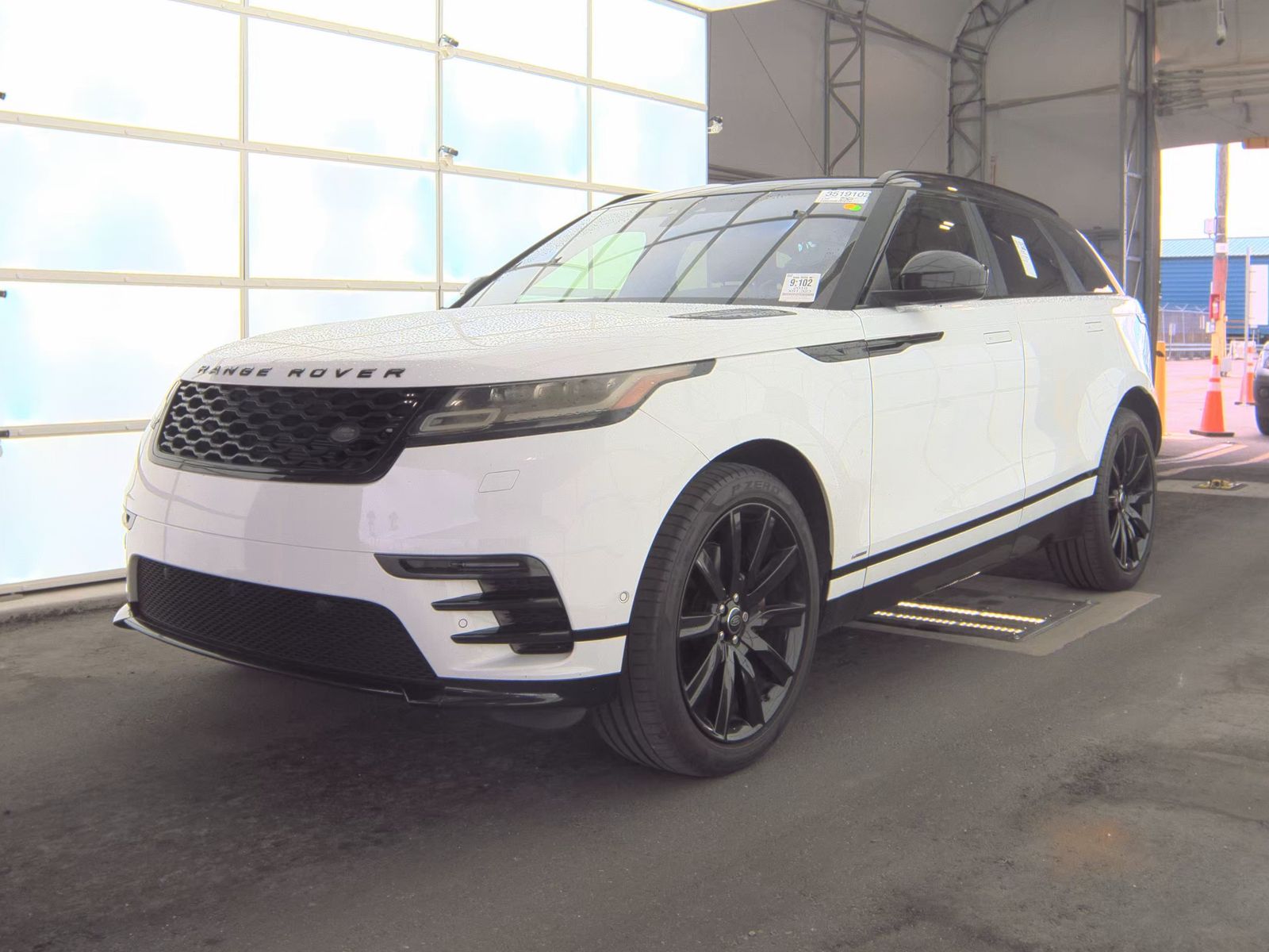 2018 Land Rover Range Rover Velar R-Dynamic SE AWD