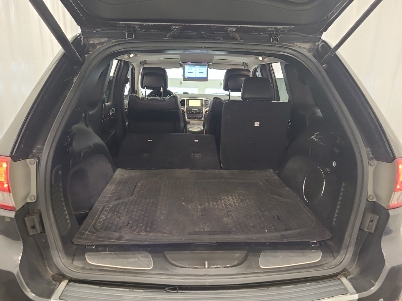 2011 Jeep Grand Cherokee Limited RWD