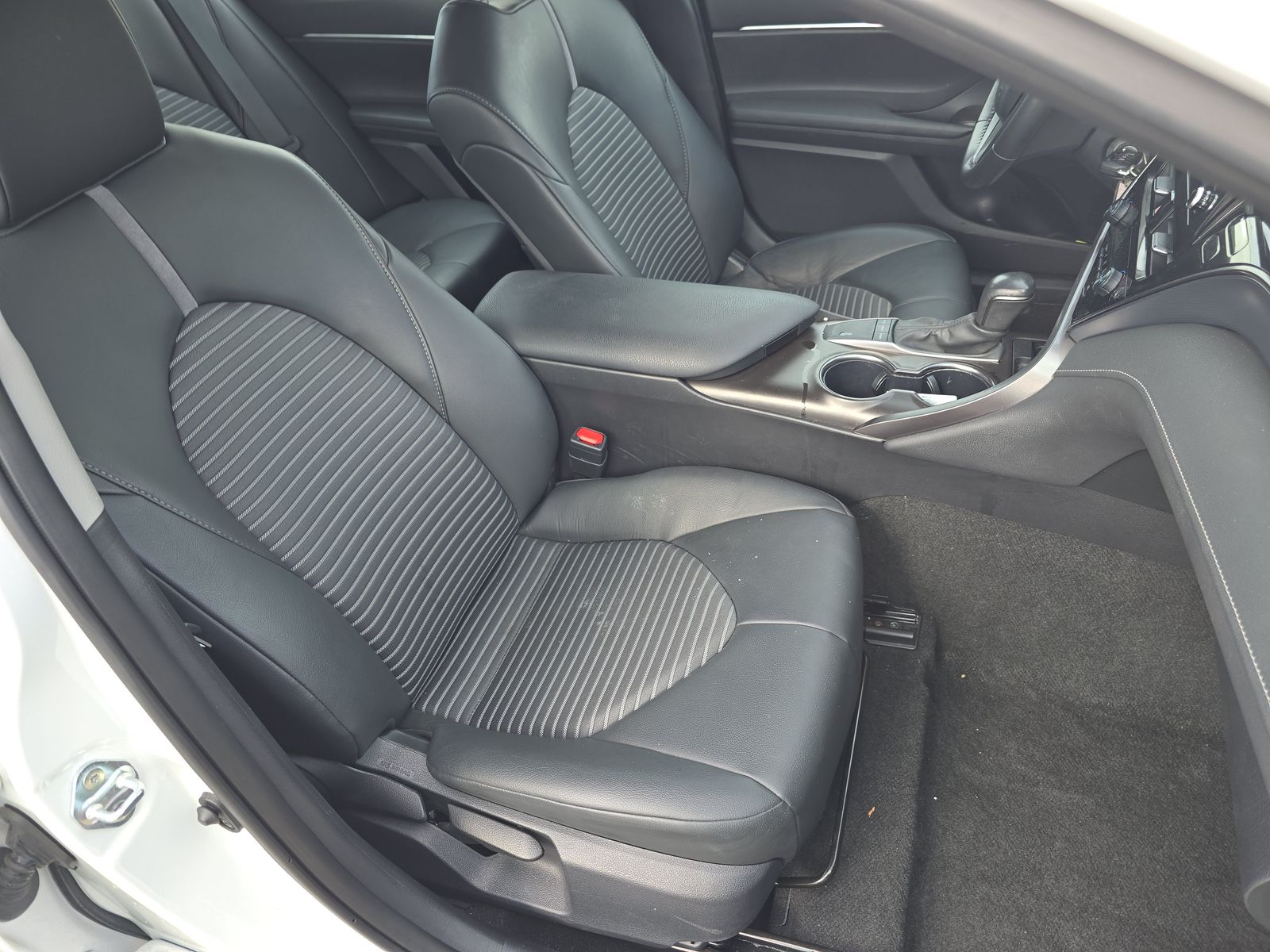 2024 Toyota Camry SE FWD