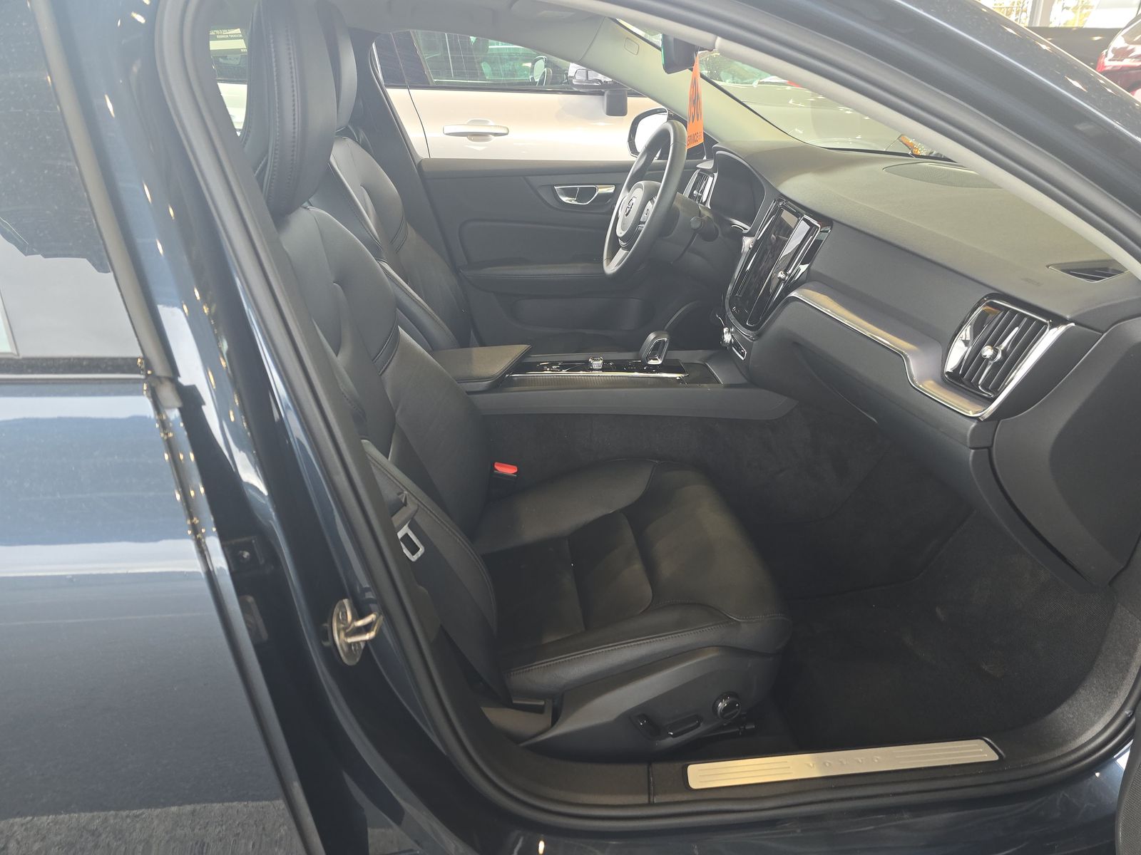 2024 Volvo S60 B5 Core AWD