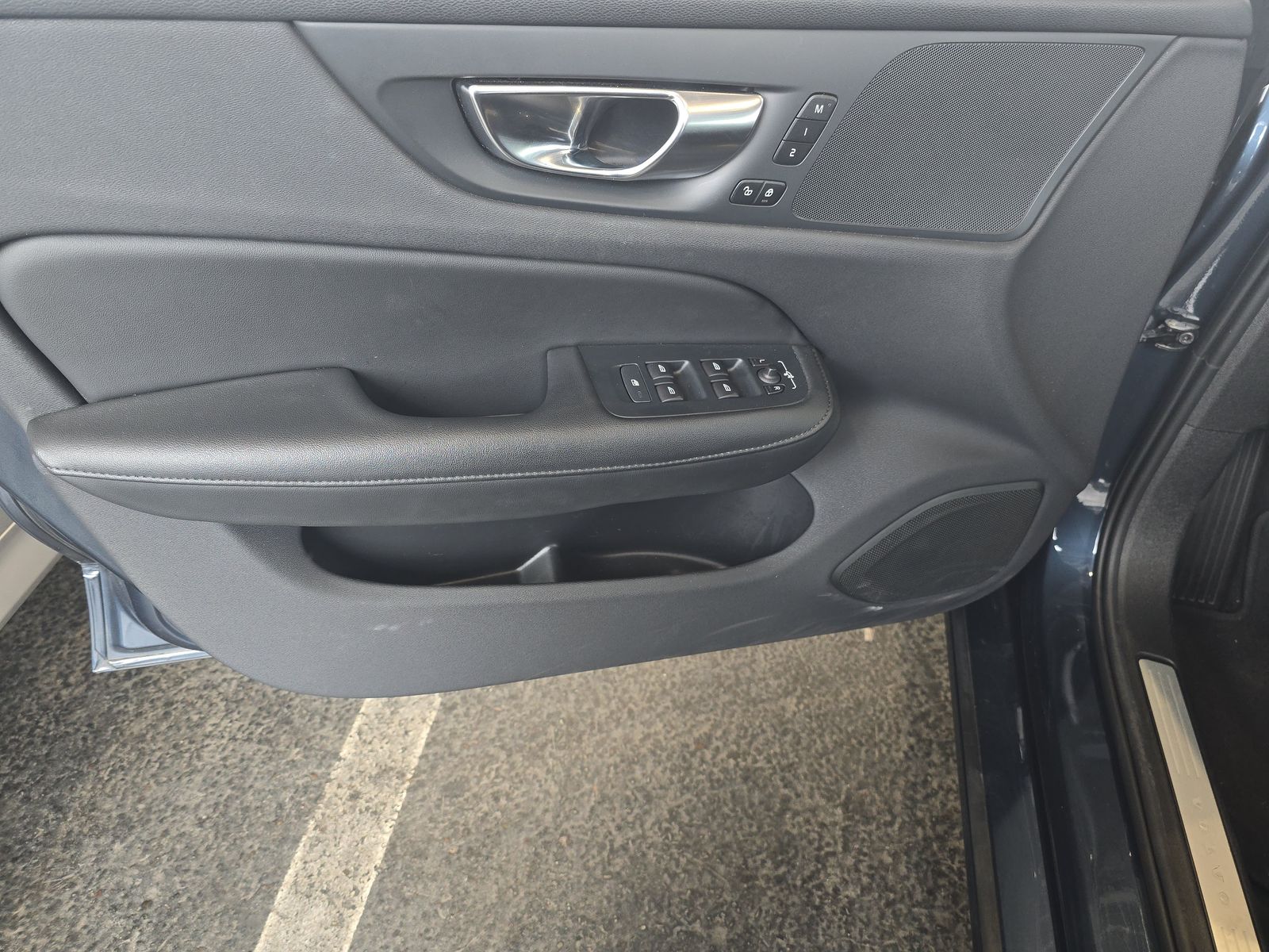 2024 Volvo S60 B5 Core AWD