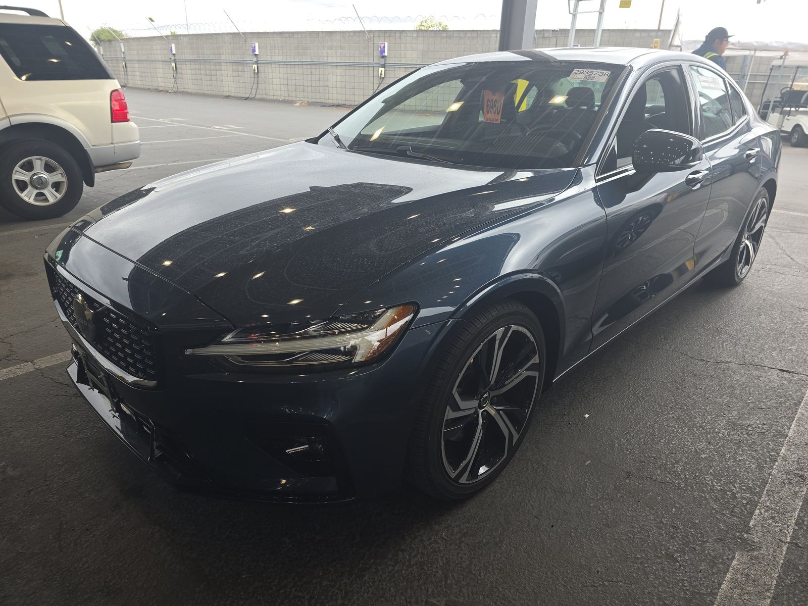 2024 Volvo S60 B5 Core AWD