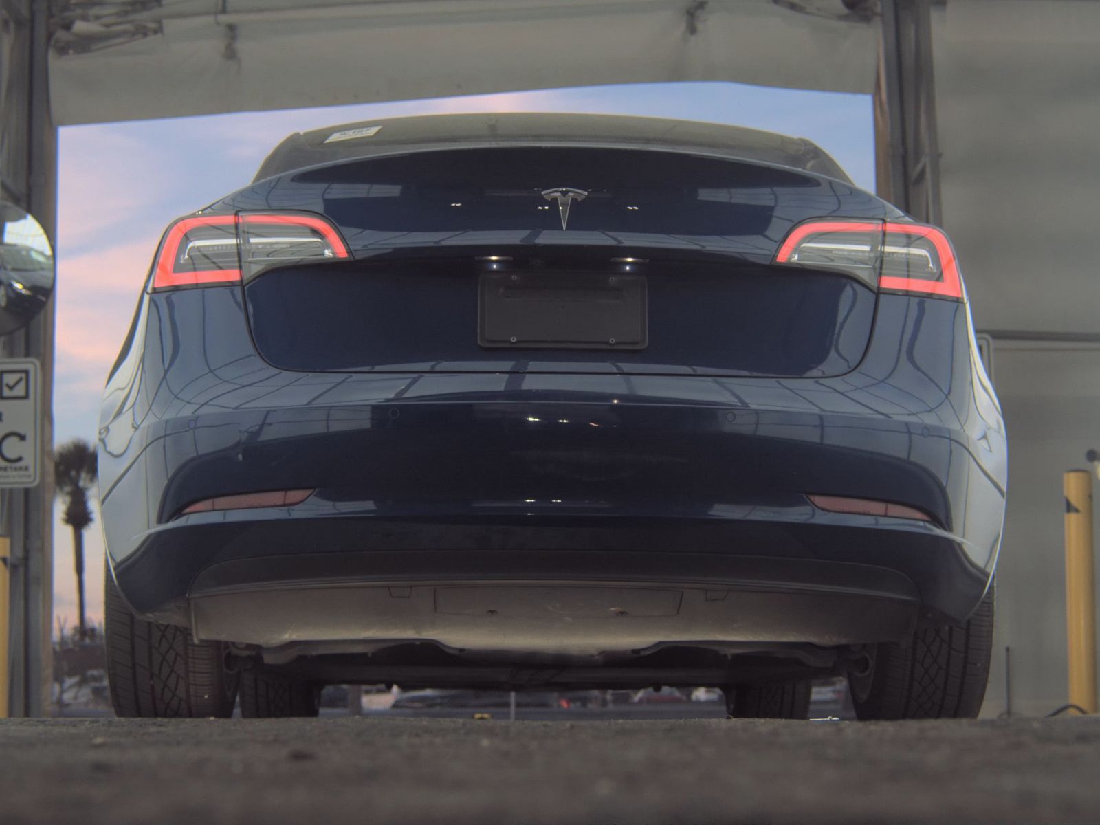 2022 Tesla Model 3 Standard Range RWD