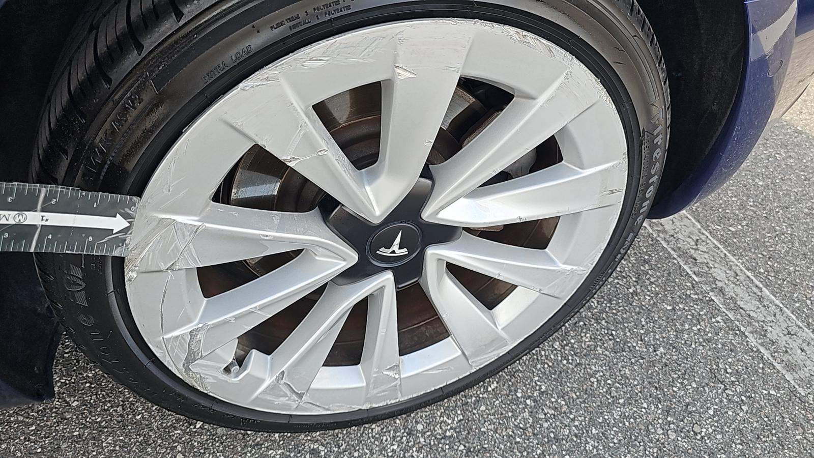 2022 Tesla Model 3 Standard Range RWD