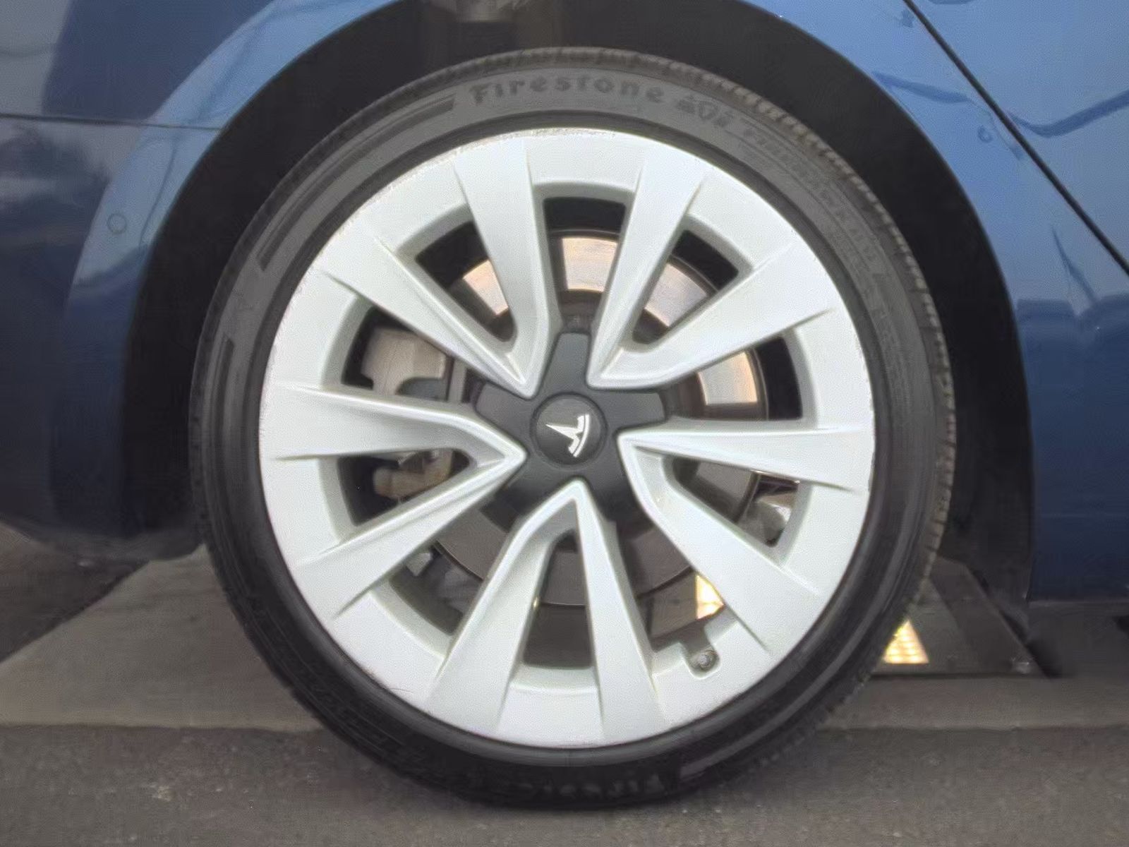 2022 Tesla Model 3 Standard Range RWD