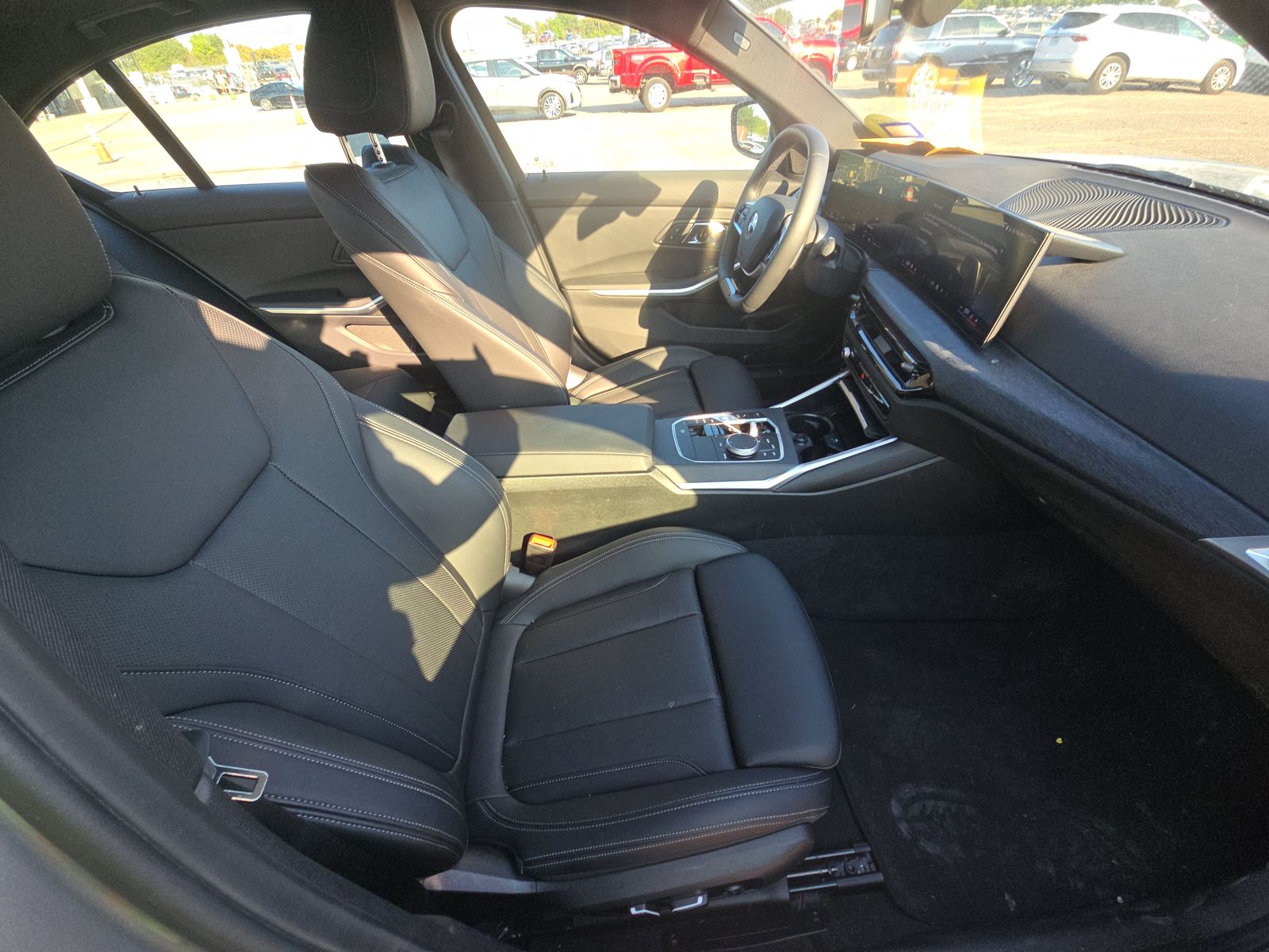 2025 BMW 3 Series 330i RWD