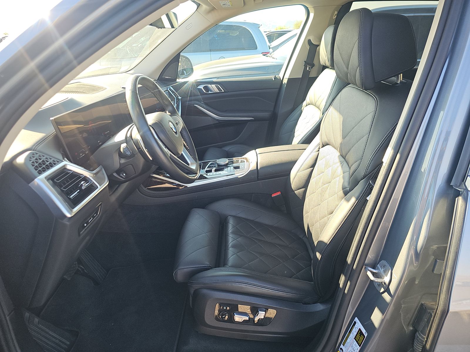 2024 BMW X7 xDrive40i AWD