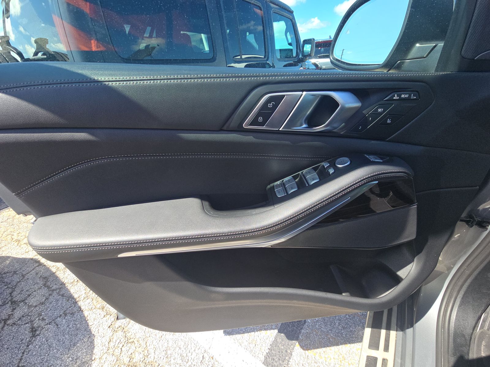 2024 BMW X7 xDrive40i AWD