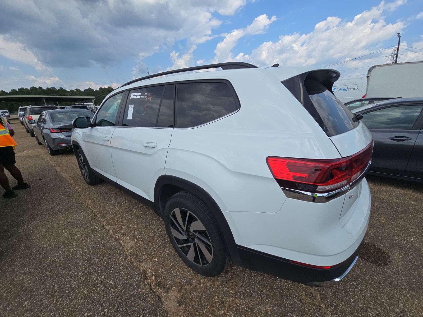 2024 Volkswagen Atlas 2.0T SE AWD