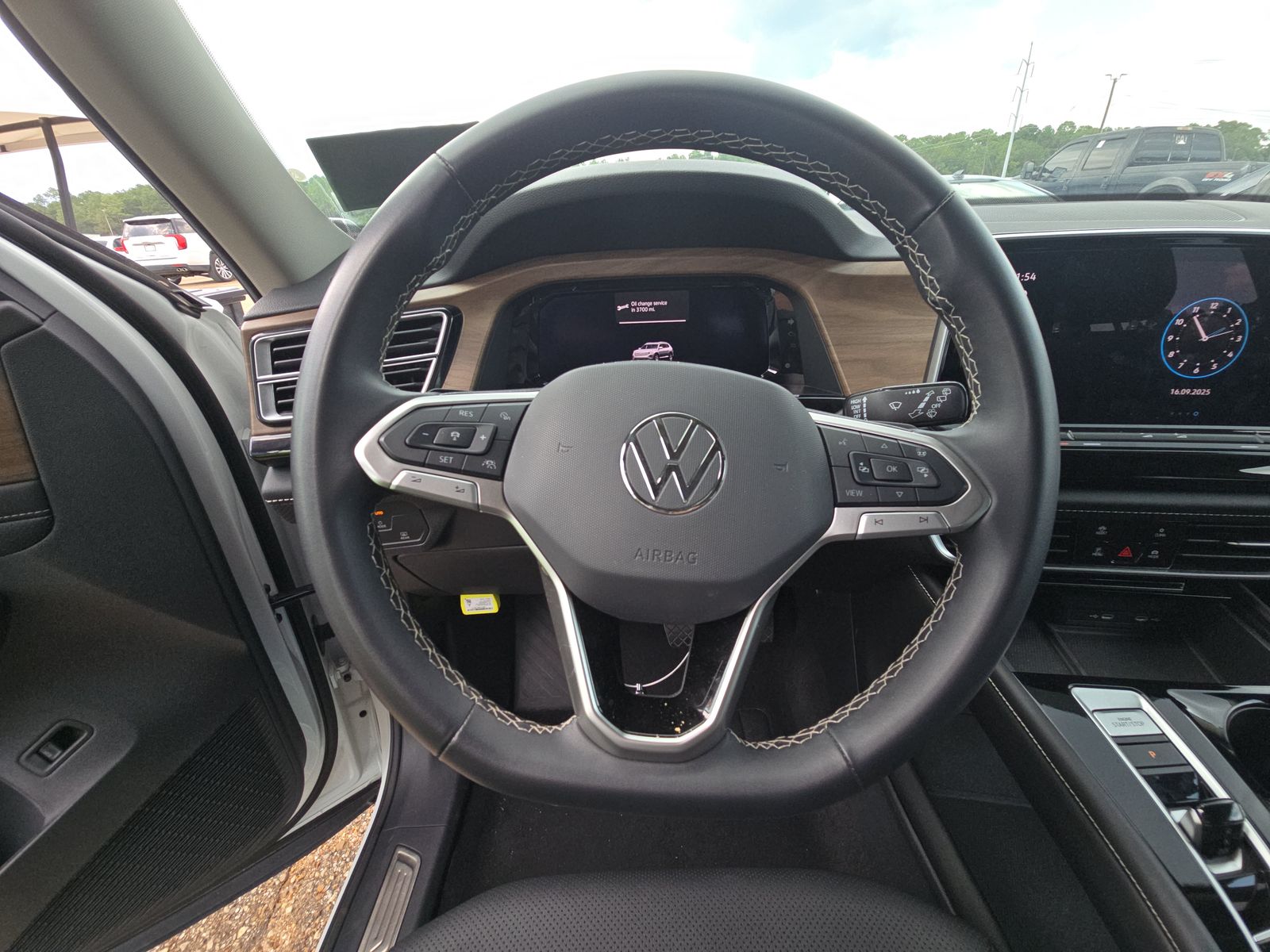 2024 Volkswagen Atlas 2.0T SE AWD
