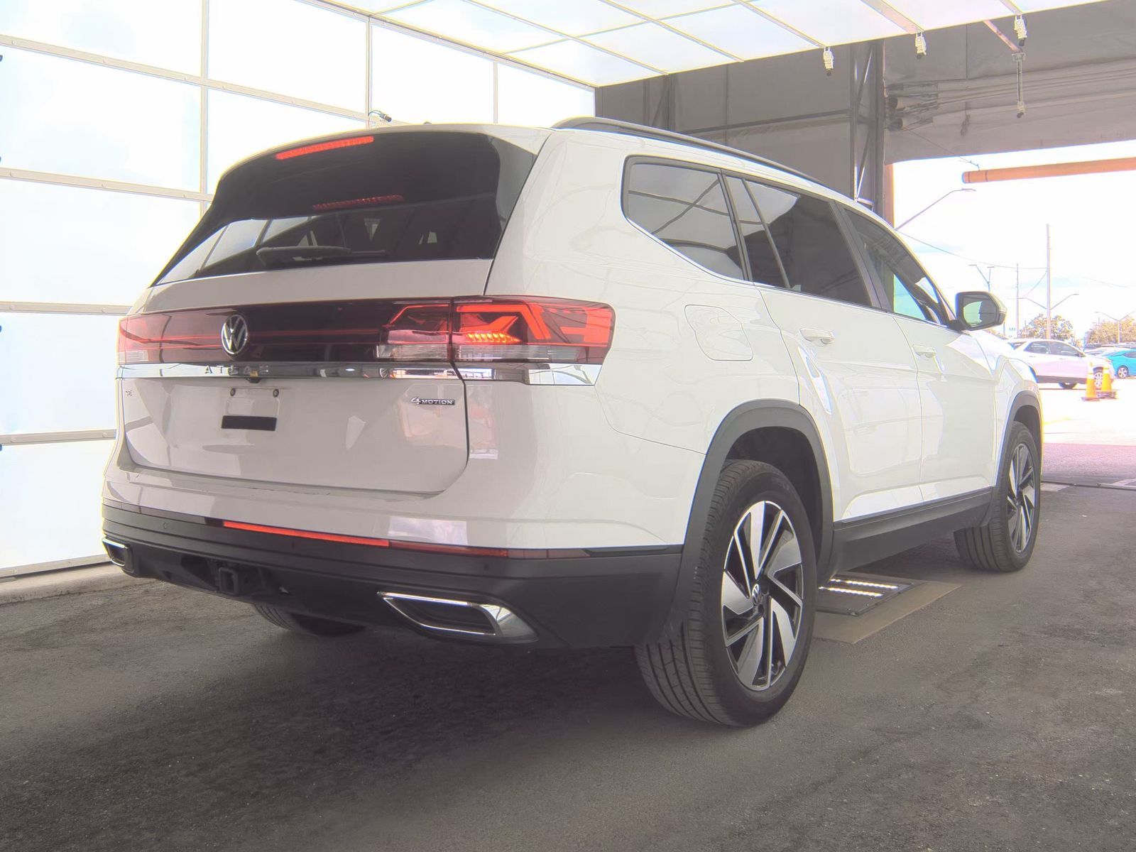 2024 Volkswagen Atlas 2.0T SE AWD