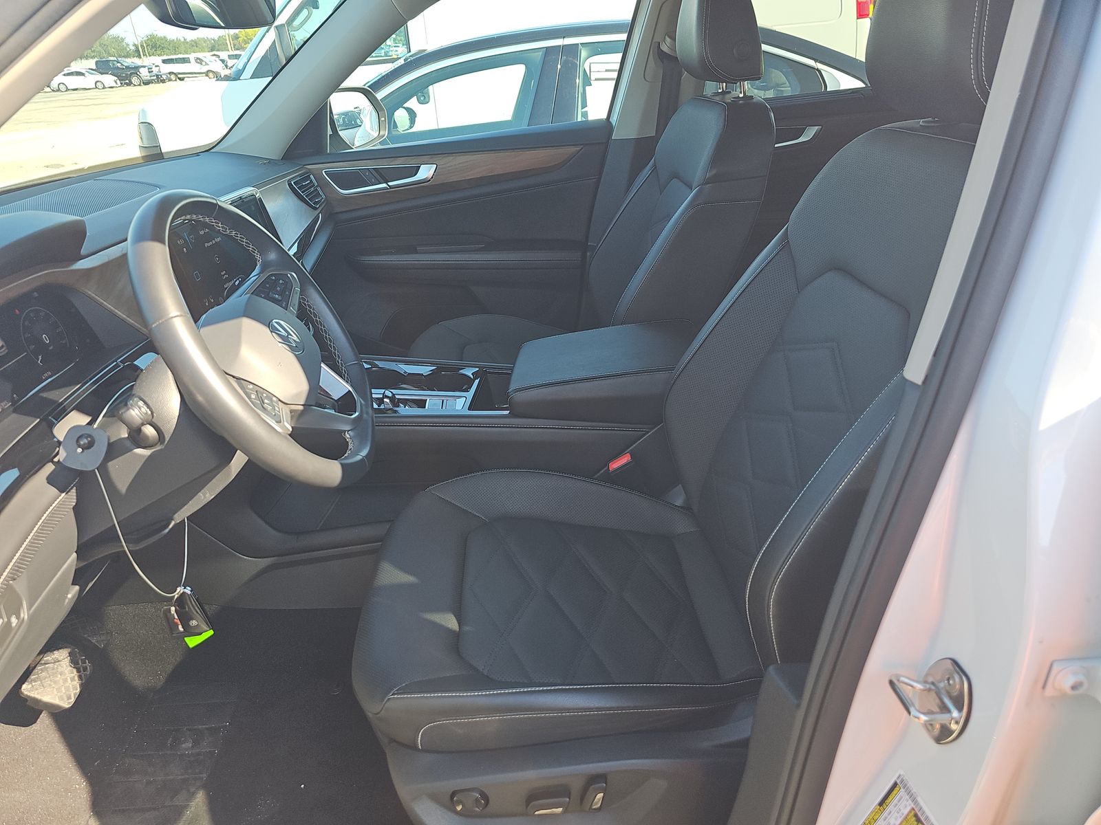 2024 Volkswagen Atlas 2.0T SE AWD