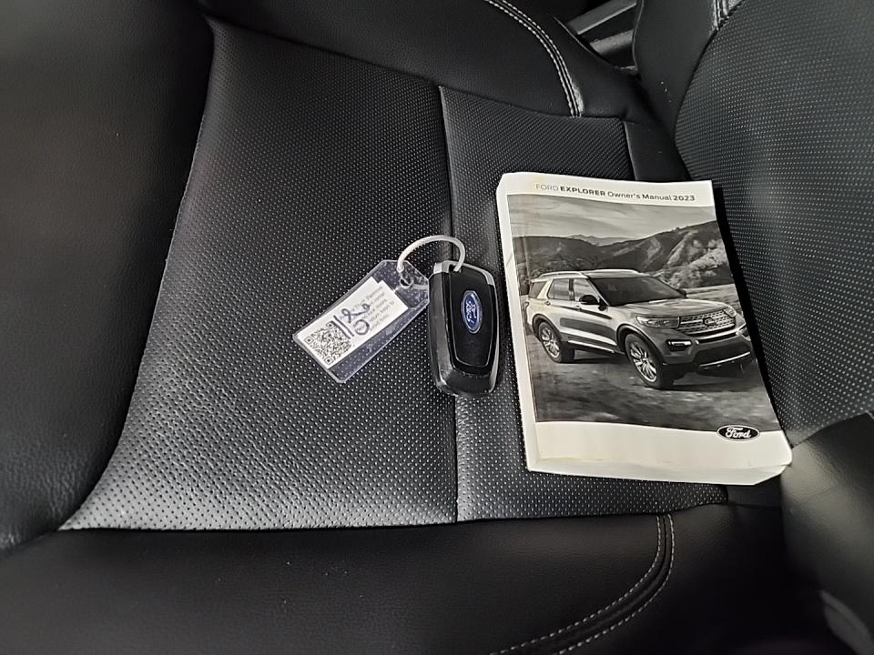 2023 Ford Explorer Limited RWD