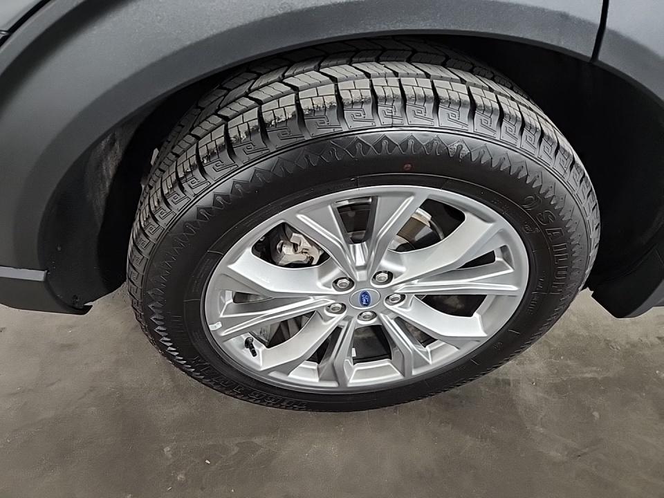 2023 Ford Explorer Limited RWD