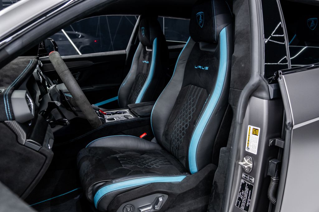 2023 Lamborghini Urus Performante AWD