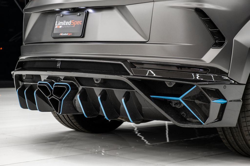 2023 Lamborghini Urus Performante AWD