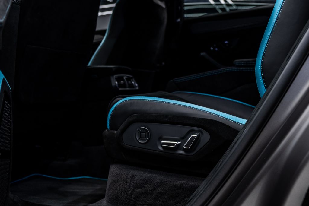 2023 Lamborghini Urus Performante AWD