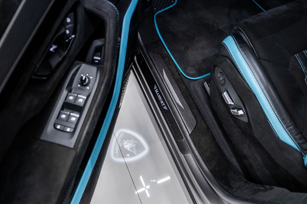 2023 Lamborghini Urus Performante AWD