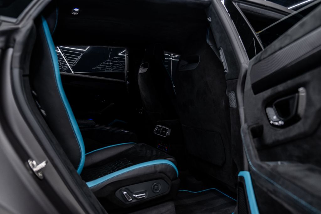 2023 Lamborghini Urus Performante AWD