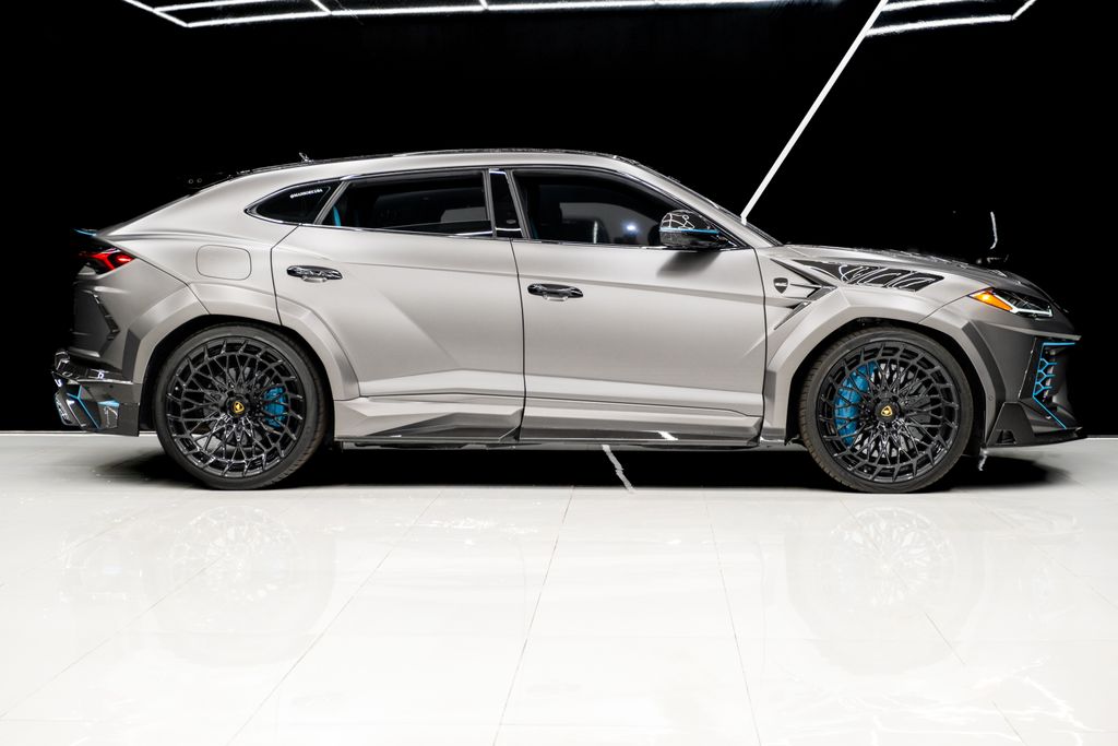 2023 Lamborghini Urus Performante AWD