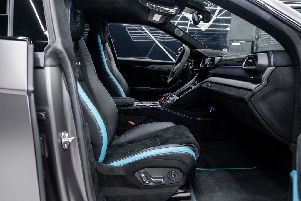 2023 Lamborghini Urus Performante AWD