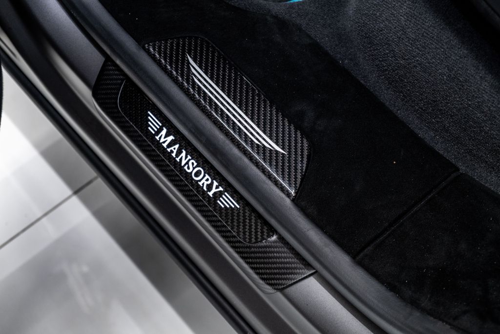 2023 Lamborghini Urus Performante AWD